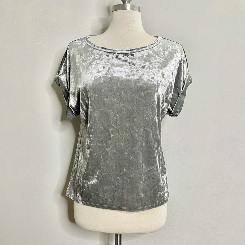 GAP Crushed Velvet Short Roll Sleeve Top
